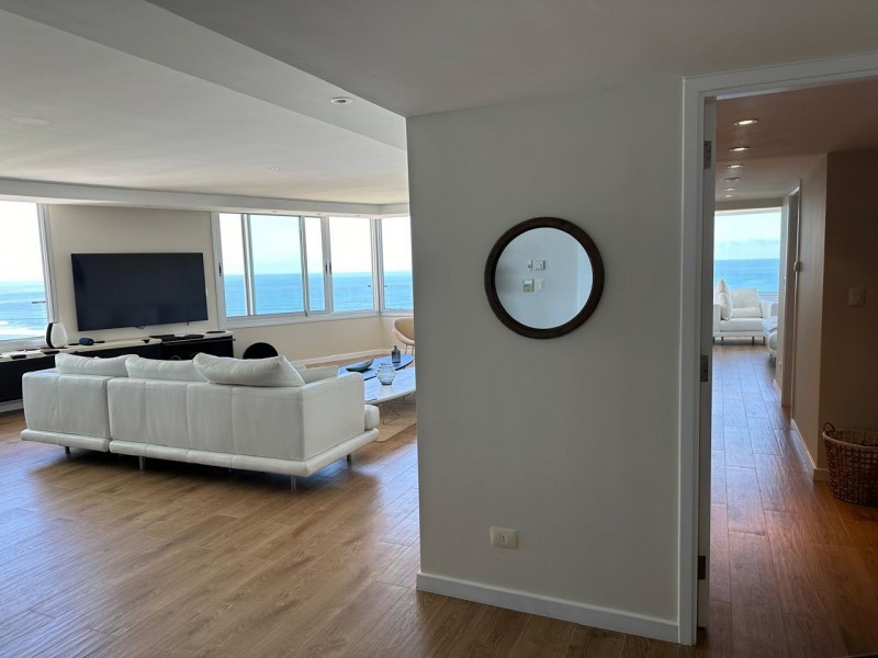 Venta departamento con espectacular vista al mar